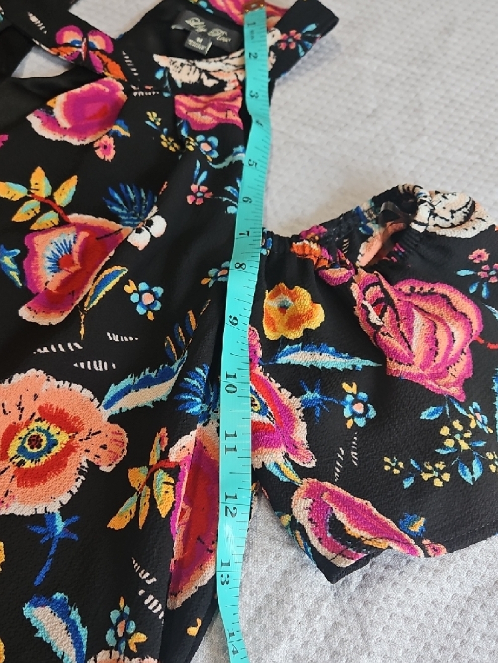 Lily Rose Black Shift Cold Shoulder Dress Gorgeous Floral Print MED - Picture 13 of 14
